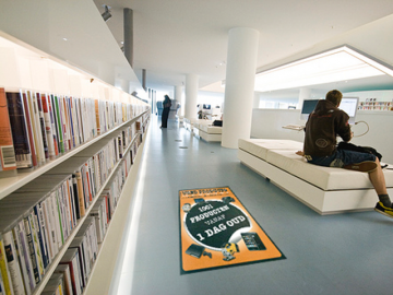 Up webshop product stickers 640x480px vloersticker